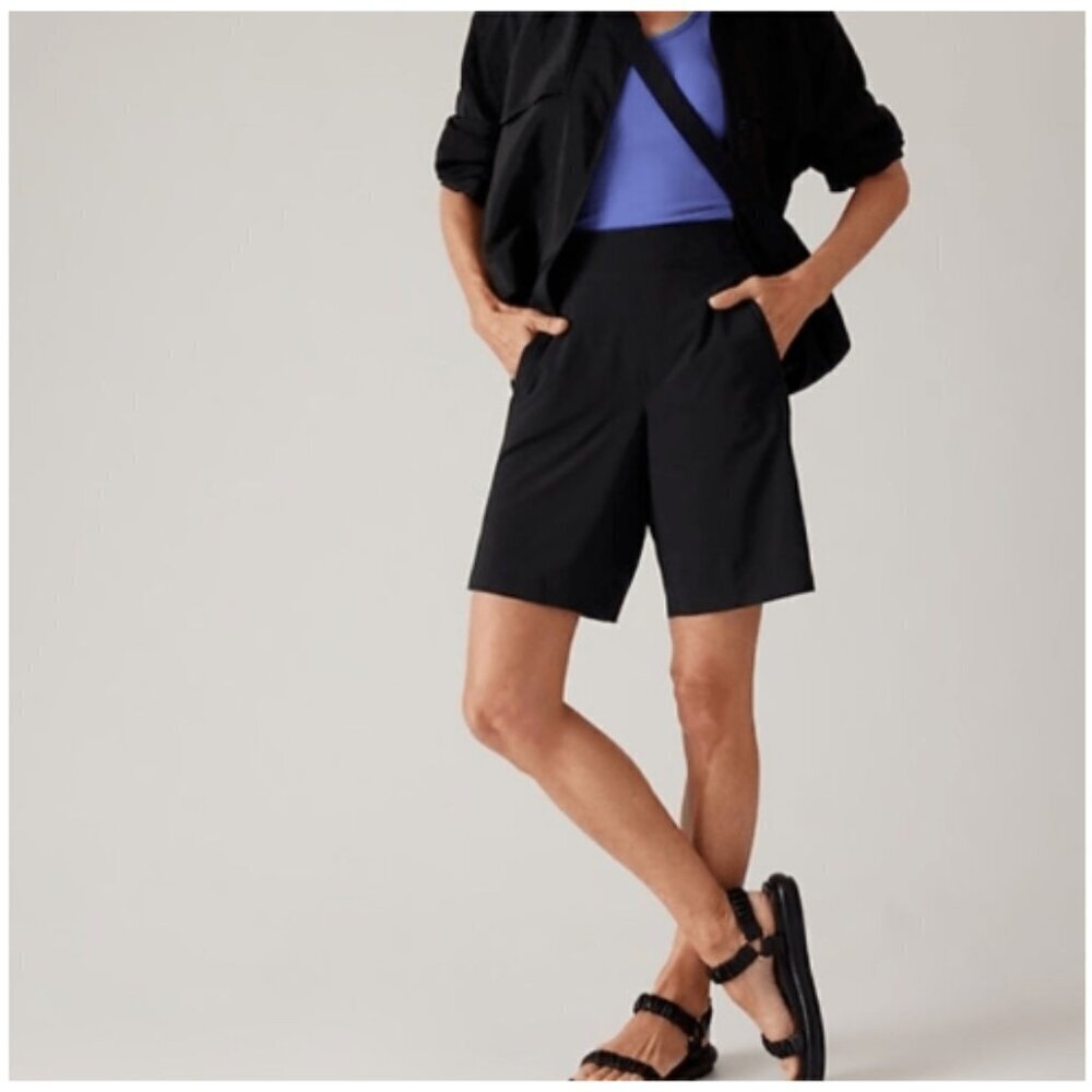 Athleta BROOKLYN BERMUDA Shorts Black Stretch Golf Walking Size 2 #798599 RT$69